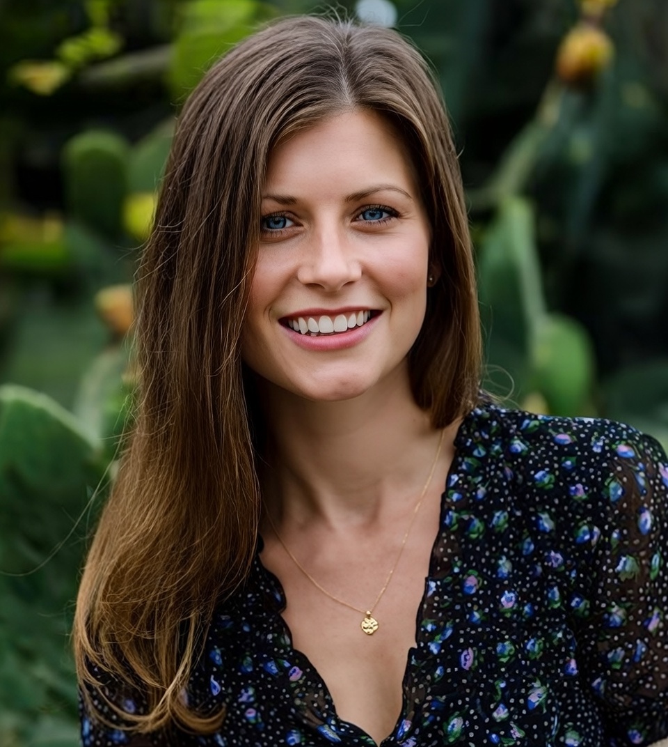 lindy headshot enhanced